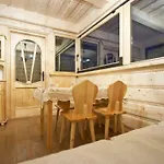 Apartamento Szymoszkowa