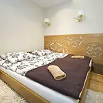 Szymoszkowa Apartamento *