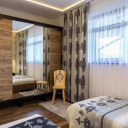 Szymoszkowa Apartmán *